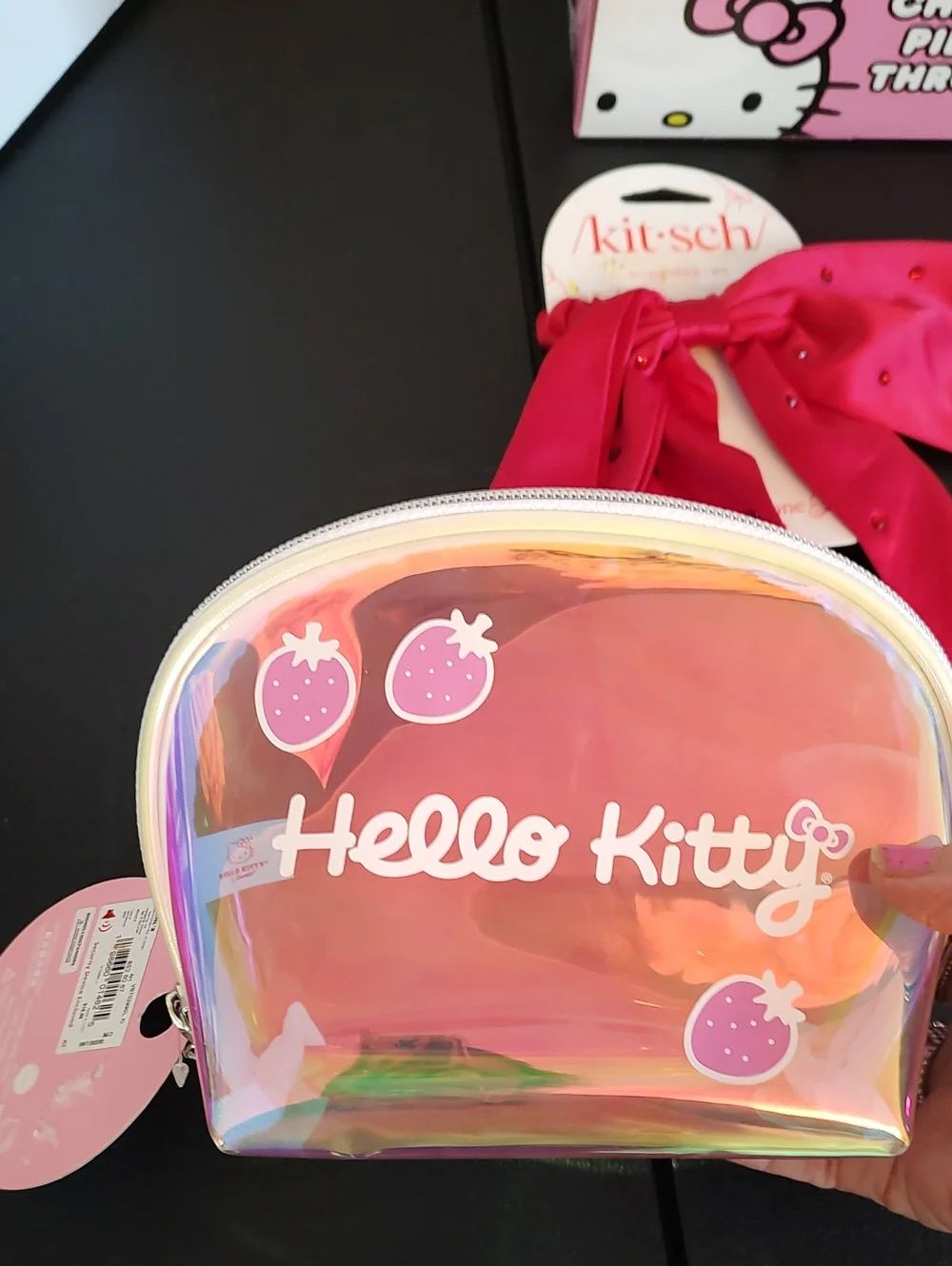 Hello Kitty Big Beautiful Bundle - Picture 2 of 14